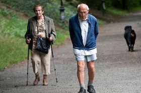 Иллюстрация фото: Филипп Яндурек, Чешское радио   Еще тысяча крон должна увеличить пенсию людям старше 85 лет